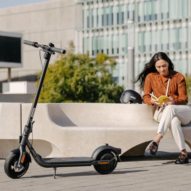 TROTTINETTE ÉLECTRIQUE NINEBOT F2 E - BY SEGWAY – Image 3